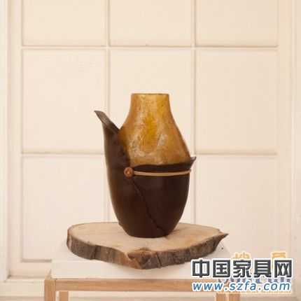 使用天然動物、植物聚合物制作的Botanica系列器皿